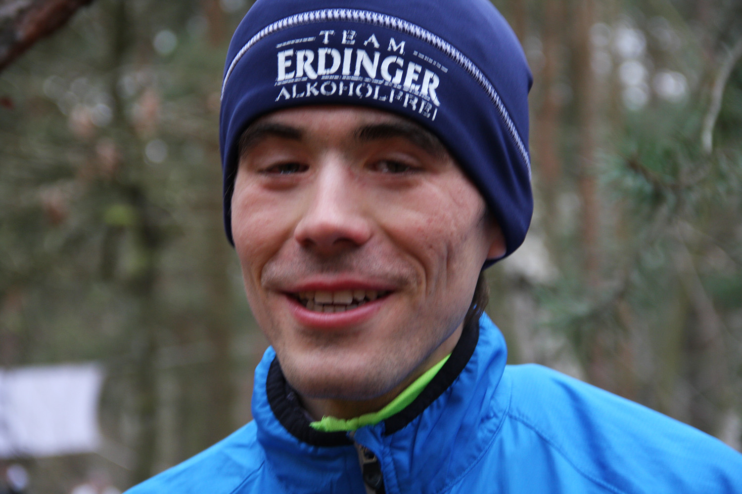 <b>Niels Bubel</b> beim Birkenwäldchenlauf 2014 - niels-bubel-birkenwaeldchenlauf-2014-sieger-10-km-4